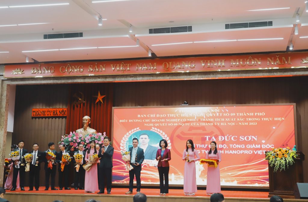 z4749018486336_da4b00becd52df4d4d640d52750f264f