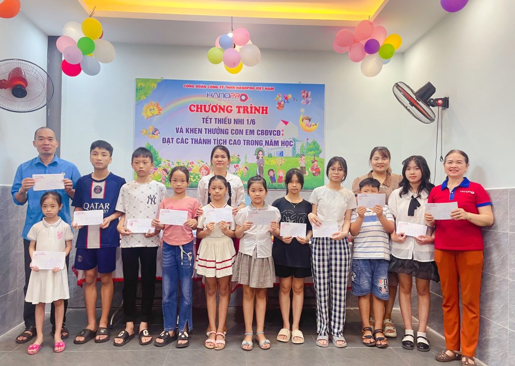 Chương Trình Vui Tết Thiếu Nhi 1/6 Và Khen Thưởng Con Em CB ĐVCĐ Hanopro Đạt Thành Tích Cao Trong Năm Học 2023-2024 z5501870835264_46cd90f6426a9f6f996bc7ac72625972